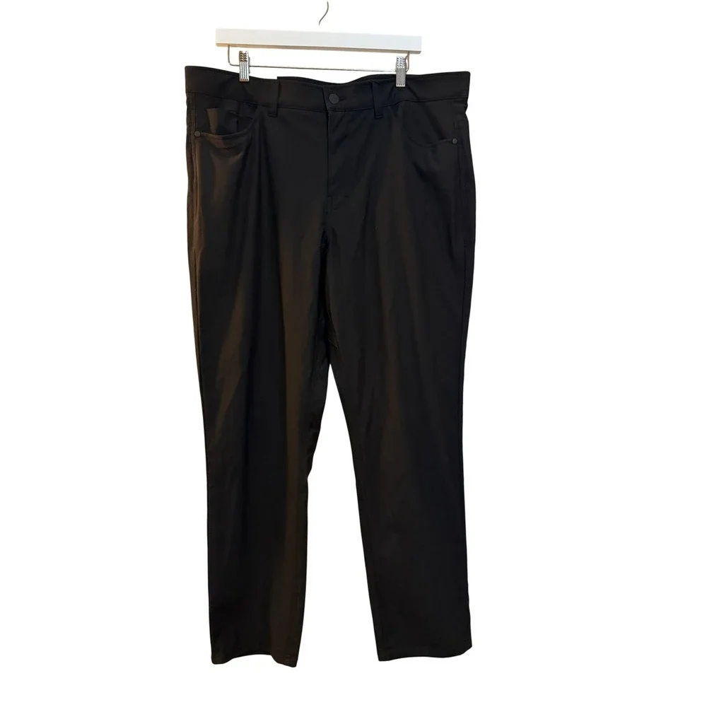 DKNY Universal Tech Pant Mens 38x30 Black Slim Fit Water Repellent NWT